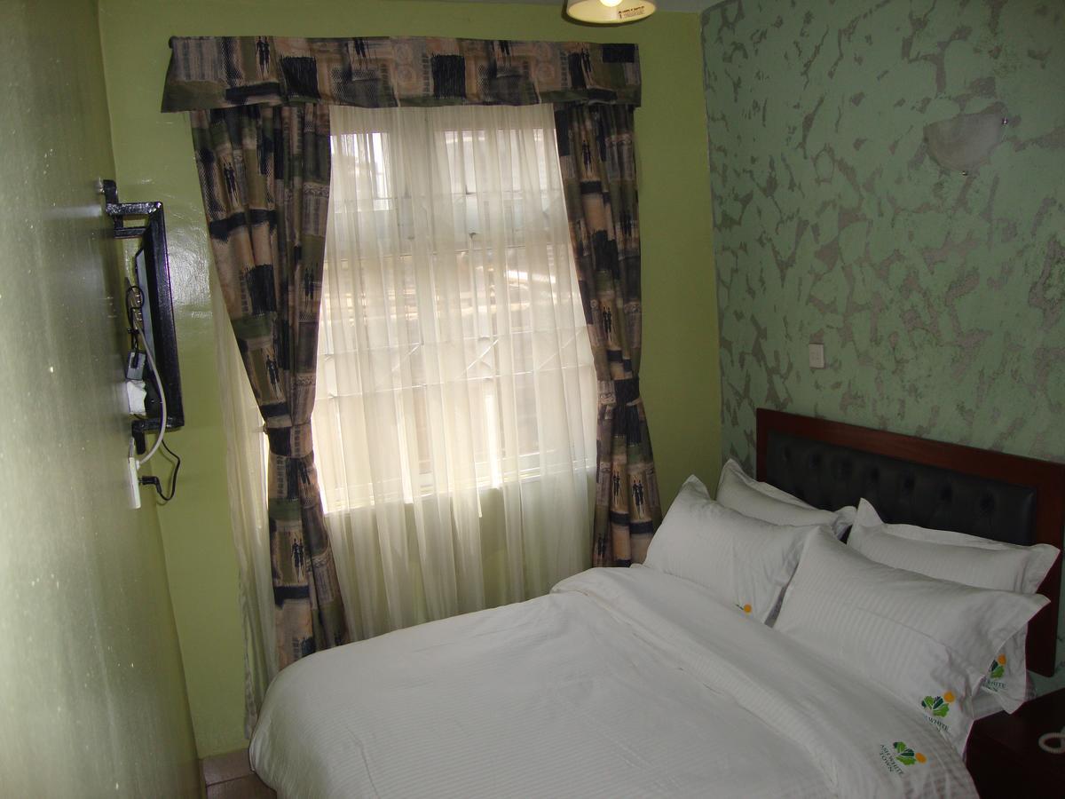 Ash White Hotel Nairobi Ngoại thất bức ảnh