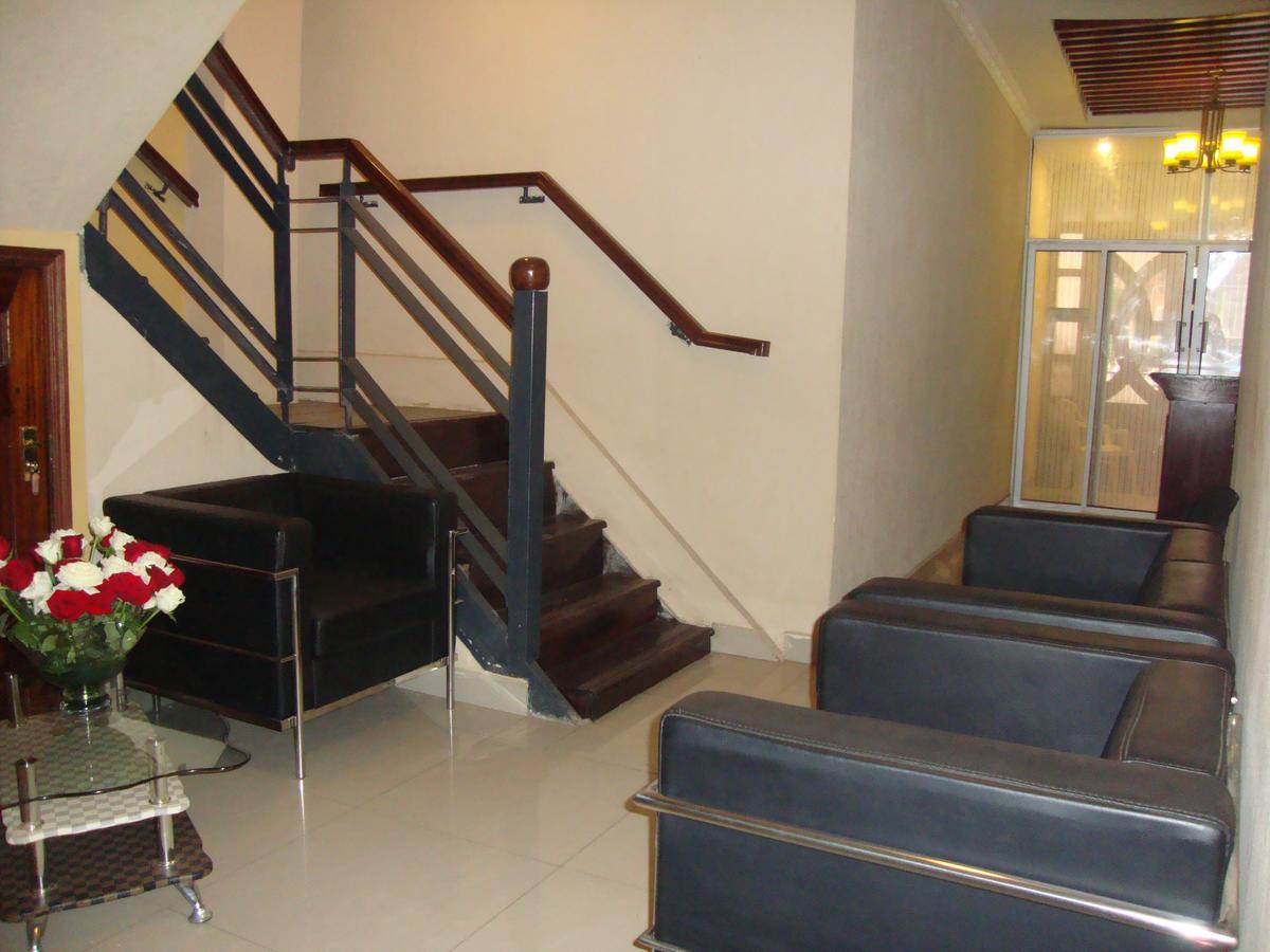 Ash White Hotel Nairobi Ngoại thất bức ảnh