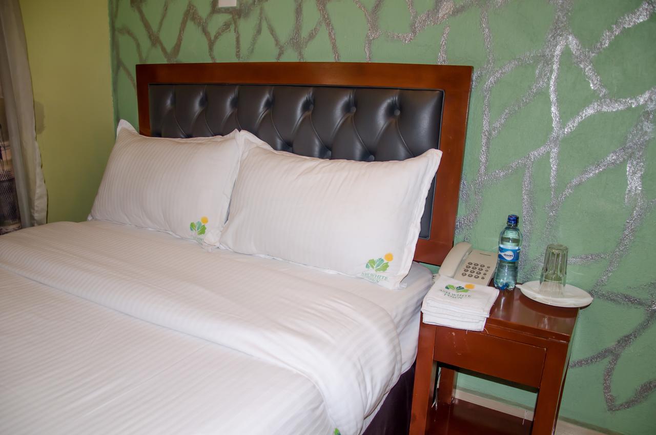 Ash White Hotel Nairobi Ngoại thất bức ảnh