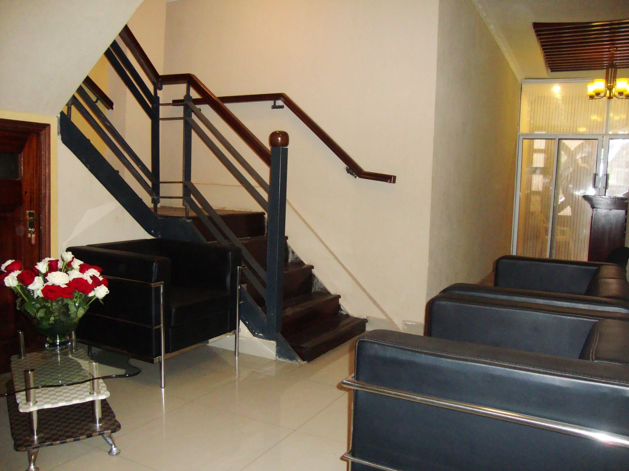 Ash White Hotel Nairobi Ngoại thất bức ảnh